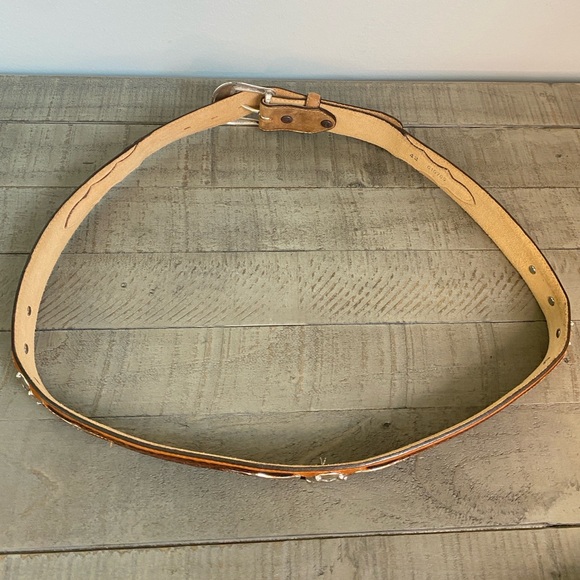 Vtg JUSTIN ODESSA STAR BROWN TOOLED LEATHER BELT Silver Buckle 1994 C10765 Sz 42 - Picture 10 of 17